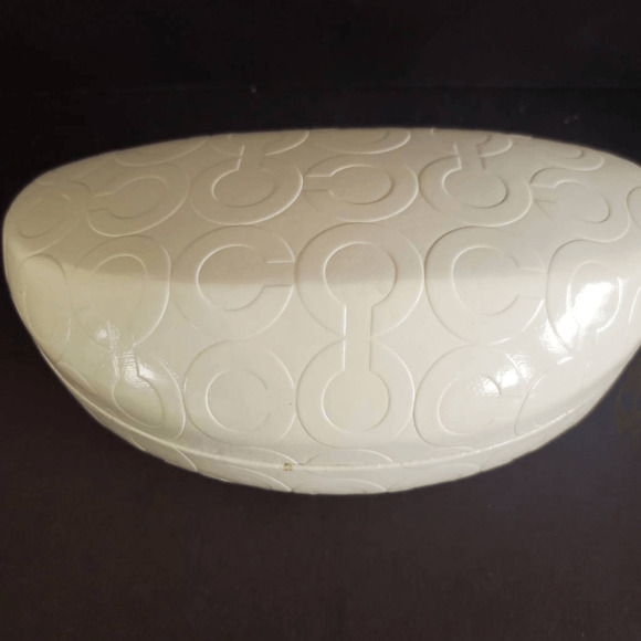 Coach White Designer Signature "C" Clamshell Hard‎ Sunglass  Case - Picture 1 of 9